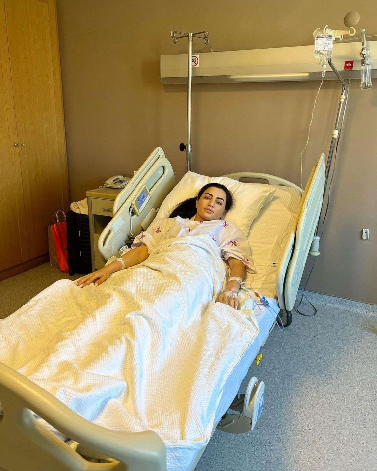“Leyli”nin məşhur ifaçısı AĞIR XƏSTƏLİYƏ TUTULDU – FOTO
