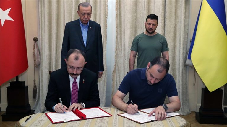 Türkiyə ilə Ukrayna arasında mühüm saziş İMZALANDI