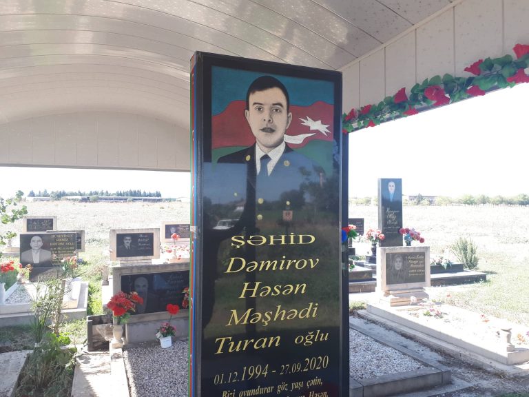 Vətən müharibəsi şəhidimizin il mərasimi keçirildi-FOTOLAR