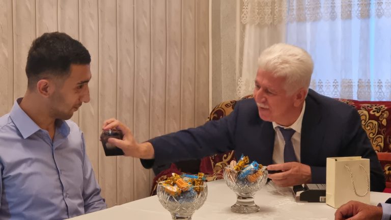 İcra başçısı Vətən müharibəsi qazisini evində ziyarət etdi-FOTOLAR