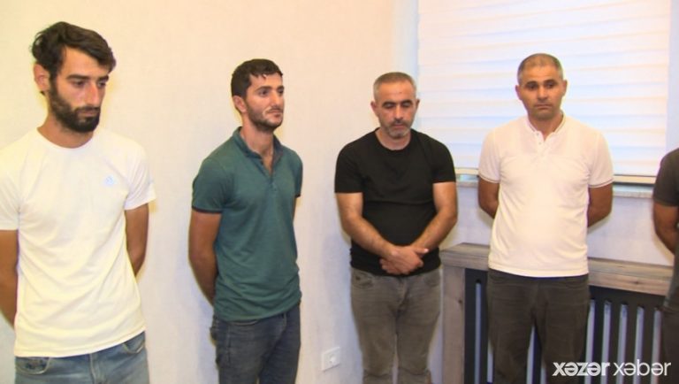 Parkda ağacları kəsən dəstə üzvləri ifşa edildi+VİDEO