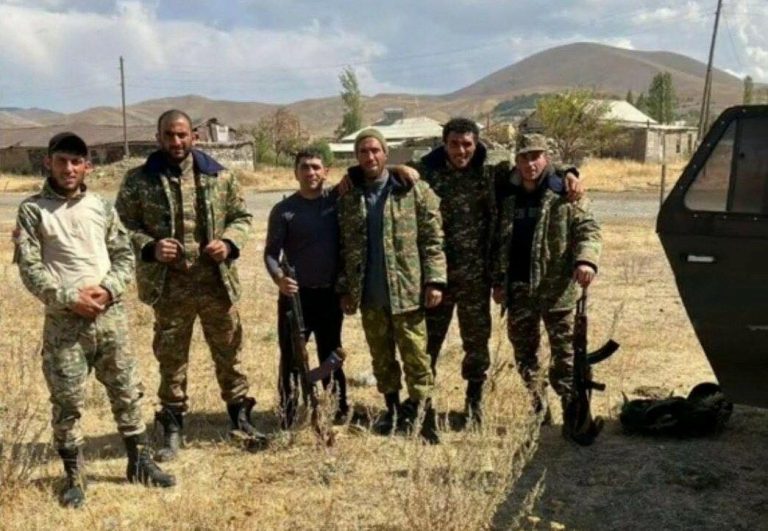 Xankəndidə qəbirlərimizi dağıdan ermənilərin – Fotosu yayıldı