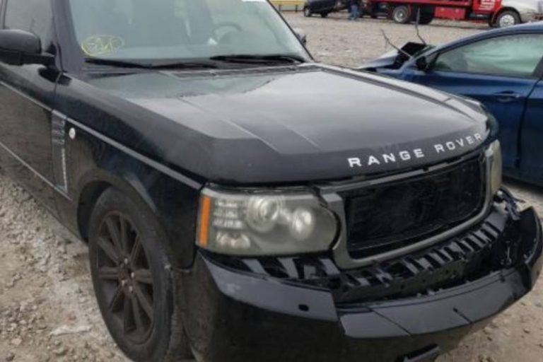 Azərbaycanda bahalı “Range Rover” ağır qəza törətdi – Ölən var-FOTO