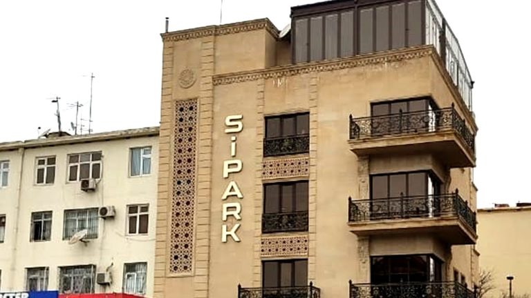 “Sipark” şirkətinə qarşı etiraz aksiyası keçirildi, icra başçısı onların qarşısına çıxdı – VİDEO