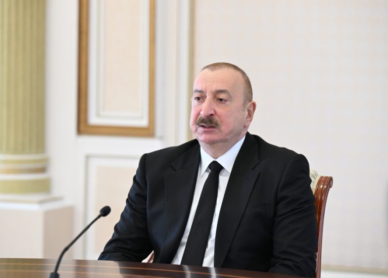 Tarixi köklərə bağlılıq