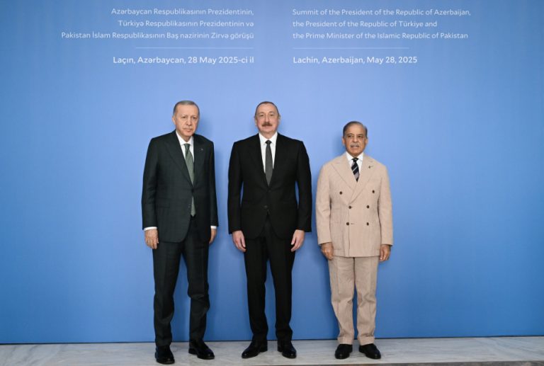 Qardaşlıq tellərini daha da möhkəmləndirəcəyik