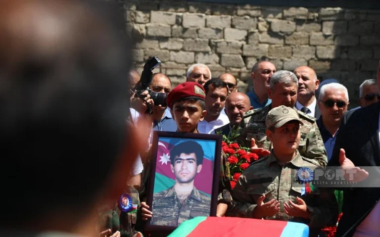 Şəhidimiz dəfn edildi – FOTOLAR