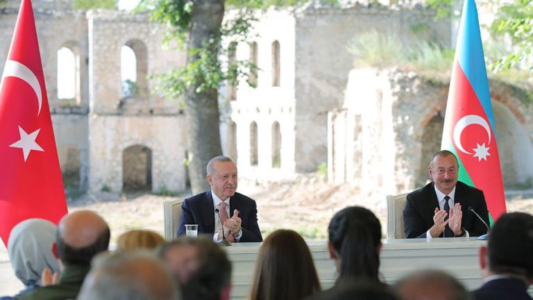 Sarsılmaz müttəfiqlik münasibətləri