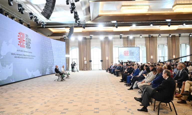 Geosiyasi körpü statusunda