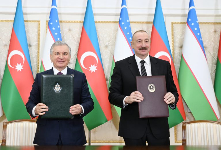 Azərbaycan ilə Özbəkistan arasında imzalanmış sənədlər mübadilə edildi – FOTOLAR
