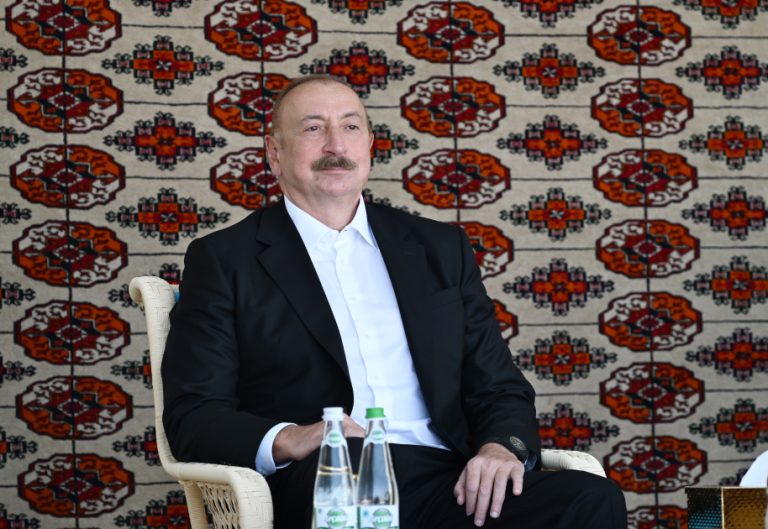 Müsəlman dünyası ilə dialoq genişlənir