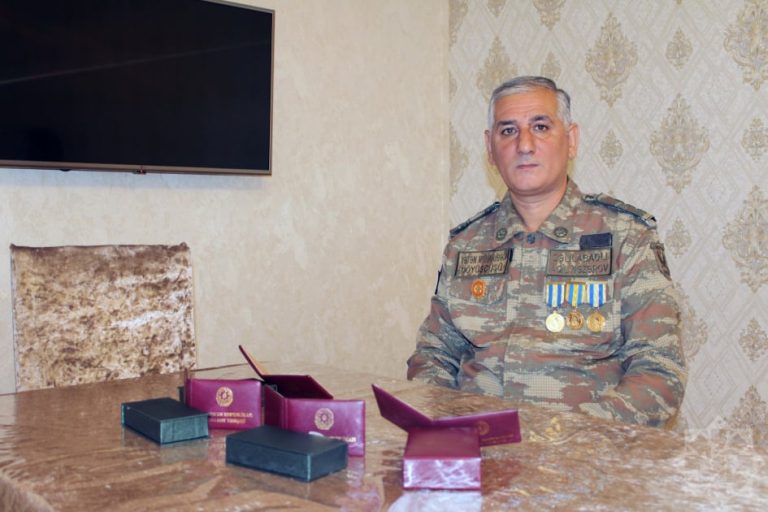 “Döyüşlər çox çətin və amansız idi…” – Vətən müharibəsində tarix yazan müəllim