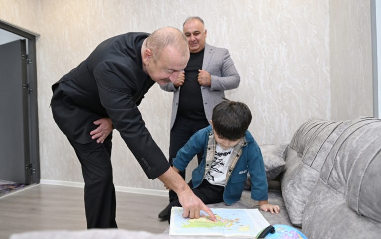 Prezident Şuşakənddə… – FOTOLAR