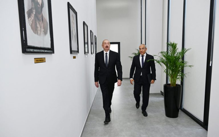 Prezident Bakıda açılışda – FOTOLAR