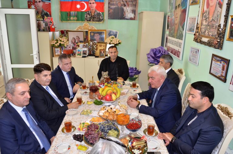 Vətən müharibəsi şəhidi Elmar Nəbiyevin xatirəsinə həsr olunmuş anım tədbiri keçirildi – FOTOLAR