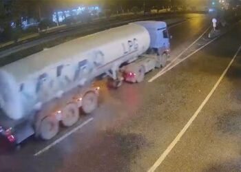 “20 Yanvar”da təhlükəli anlar – LPG daşıyan yük maşını qəza törətdi – VİDEO