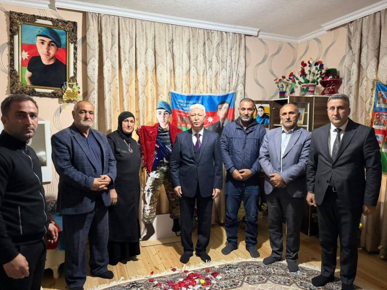 İcra başçısı şəhid ailələrini ziyarət etdi – FOTOLAR