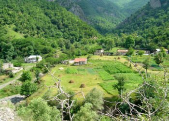 Ana torpağımız, doğma diyarımız Kəlbəcər