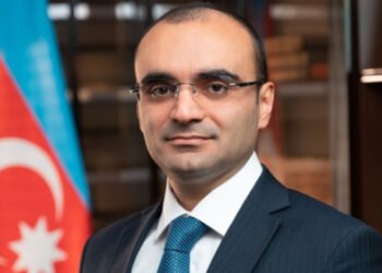 Yeni icra başçısı köməkçisini işdən çıxardı