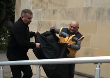 “Otağa icazəsiz girib isinmək üçün od qalayıblar” – VİDEO