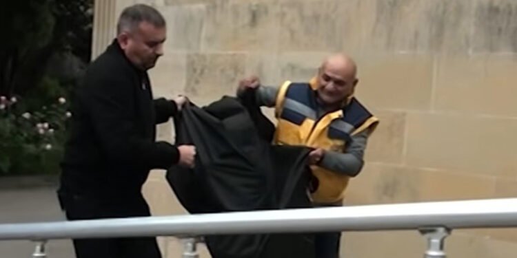 “Otağa icazəsiz girib isinmək üçün od qalayıblar” – VİDEO