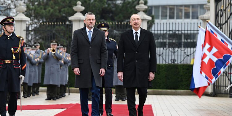 İlham Əliyev Bratislavada belə qarşılandı - FOTOLAR