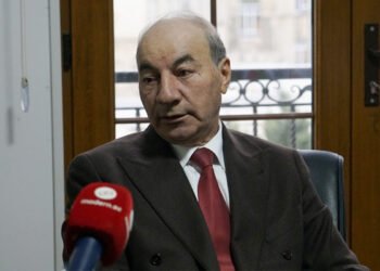 “Devalvasiyanın səbəbkarlarından biri də o adam idi” – Eks-nazir