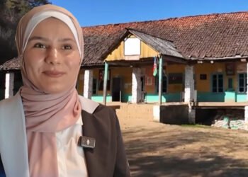 Kəndinə ilk ali təhsilli qadın kimi qayıtdı… – VİDEO