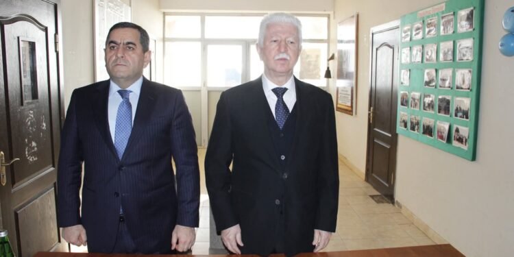 İcra başçısı Zəhmətabad sakinləri ilə görüşdü - FOTOLAR