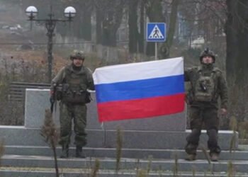 Ukraynanın bu şəhərində Rusiya bayrağı qaldırıldı – Video