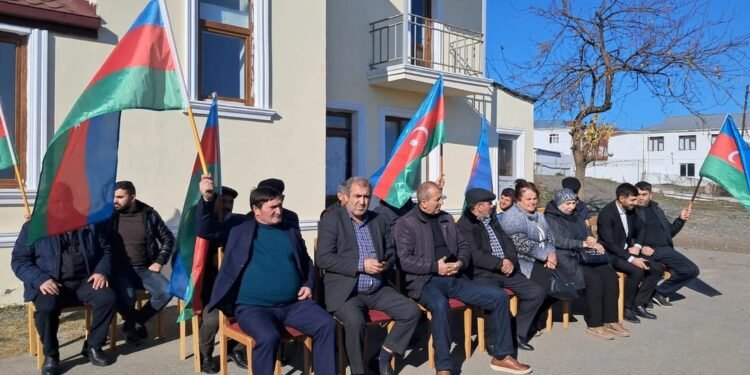 Növbəti köç karvanları Ballıca, Şuşakənd və Badara kəndlərinə çatdı - FOTOLAR