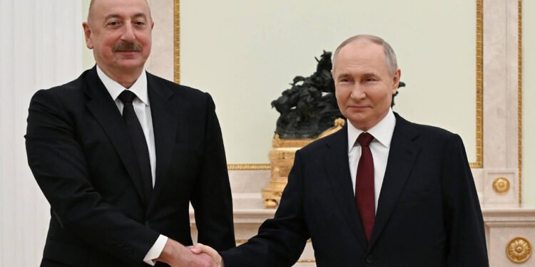 Putin İlham Əliyevi təbrik etdi