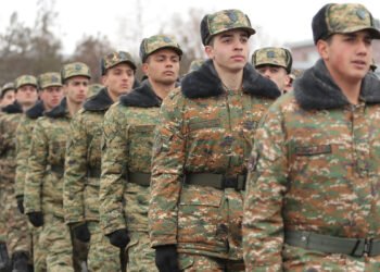 Ermənistanda hərbi xidmətin müddəti azaldıldı