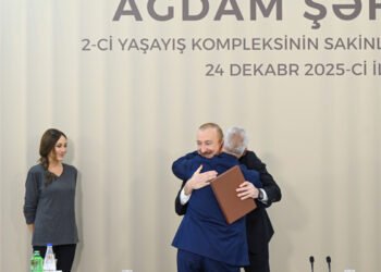 İlham Əliyev və xanımı Ağdam sakinləri ilə bir arada – FOTOLAR