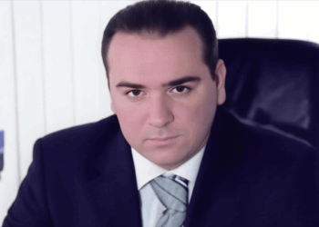 Ramiz Mehdiyevin oğlu vəzifəsindən azad edildi