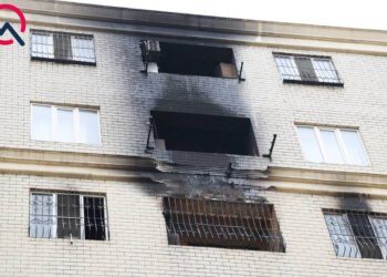 Yanğında ölənlərin biri köməyə gələn qonşu imiş – Kombi partlayıb – FOTOLAR