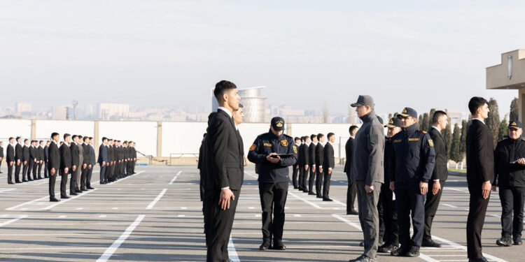 Daxili işlər naziri sıra baxışı keçirdi - VİDEO