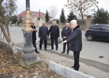 İcra başçısı şəhərdə aparılan yenidənqurma işləri ilə tanış oldu – FOTOLAR