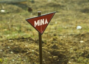 Cəbrayılda şirkət əməkdaşı minaya düşdü