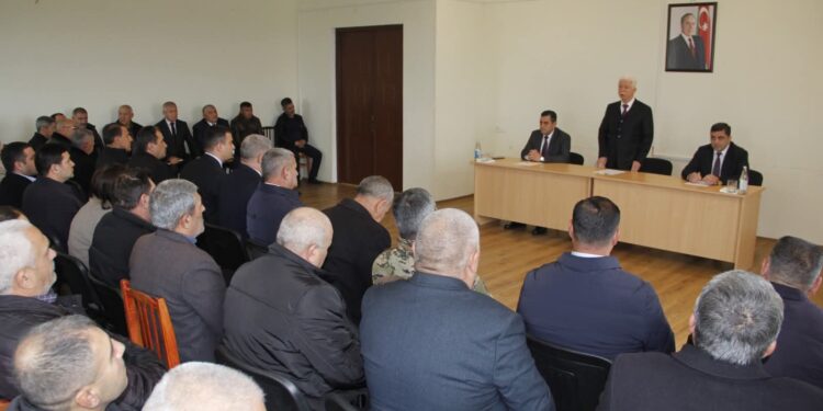 İcra başçısı növbəti kəndə yollanıb sakinlərlə görüşdü - FOTOLAR