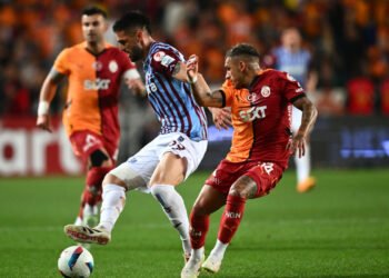 “Qalatasaray” rəqibini darmadağın etdi