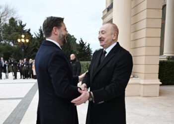 Əliyev Vensi qarşıladı - FOTOLAR