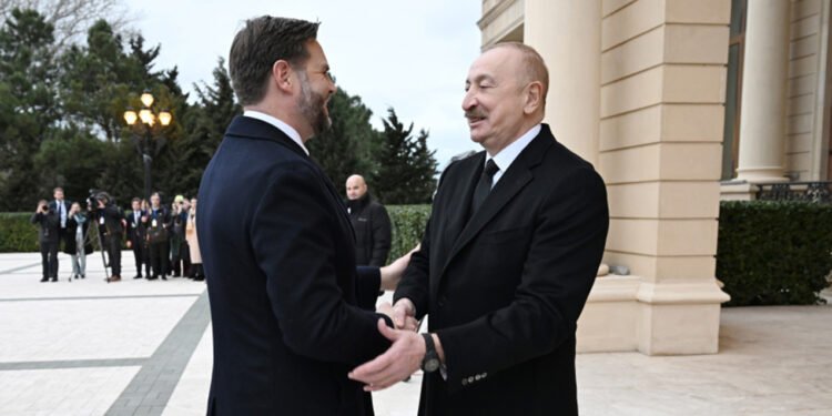 Əliyev Vensi qarşıladı - FOTOLAR