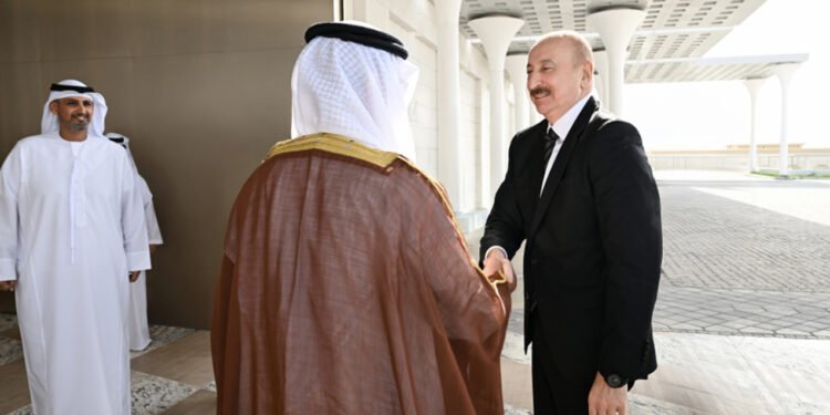 Prezidentin Əbu-Dabi səfəri dünya mətbuatının diqqət mərkəzindədir