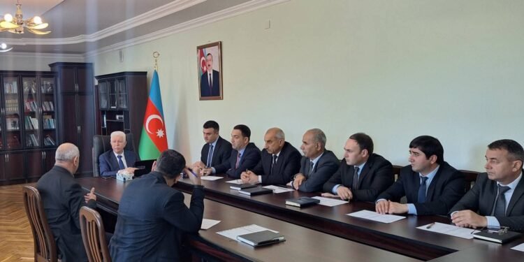 İcra başçısı vətəndaşları qəbul etdi - FOTOLAR