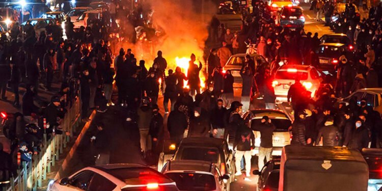 İranda etirazlarda ölənlərin yeni siyahısı açıqlandı