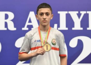 16 yaşlı boksçu sınaq döyüşləri zamanı öldü