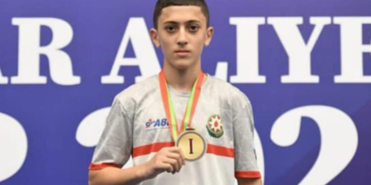 16 yaşlı boksçu sınaq döyüşləri zamanı öldü