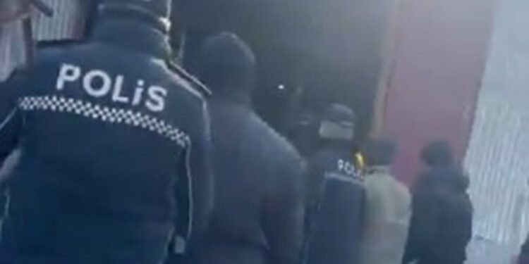 Bakıda bizmesmenlə bir qrup şəxs arasında insident - VİDEO