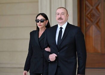 Prezidentlə xanımı Nəriman Həsənzadəni təbrik etdi